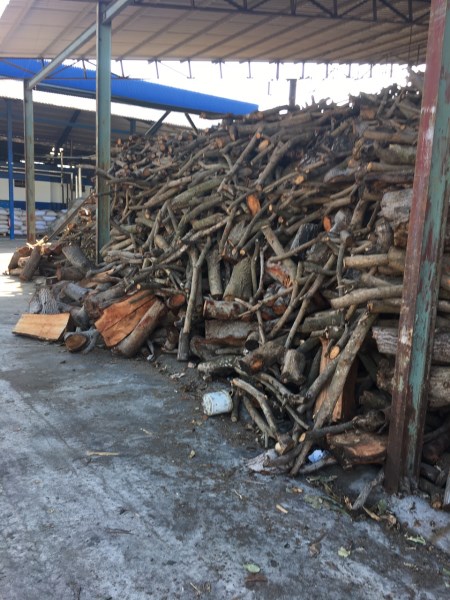 Củi gỗ - Nhiên Liệu Đốt Hùng Trang - Cơ Sở Sản Xuất Củi Trấu Hùng Trang